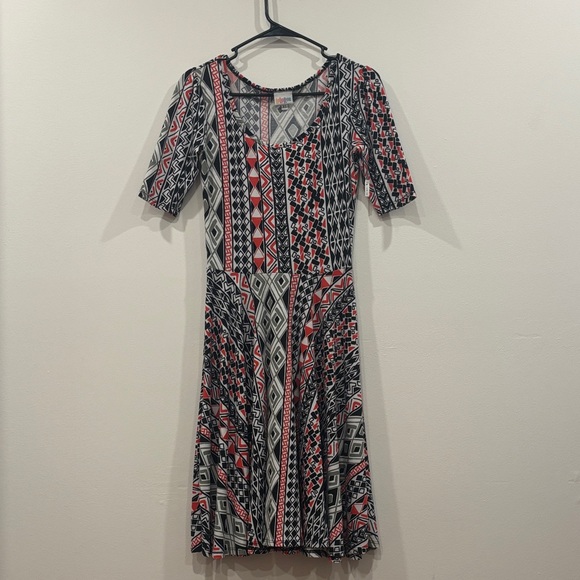 LuLaRoe | XS Nicole Geometric Midi Fit & Flare Dress | Black, White, Red | NWT - Picture 2 of 4